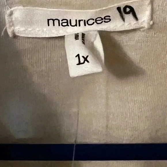 NWT Maurice’s Women’s Ivory Super Soft And Warm Fleece Vest  Size 1X Fall Fuzzy - Picture 4 of 6